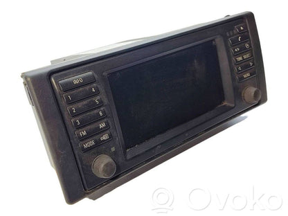 Radio / CD/DVD atskaņotājs / navigācija