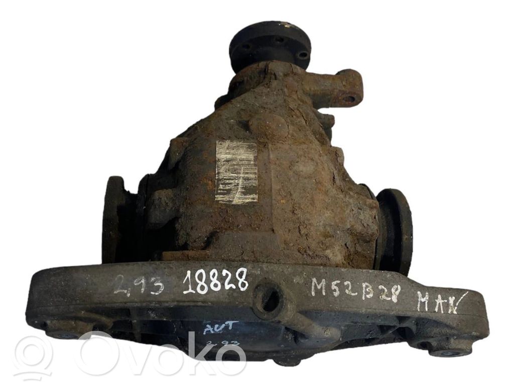 Aizmugurējais reduktors