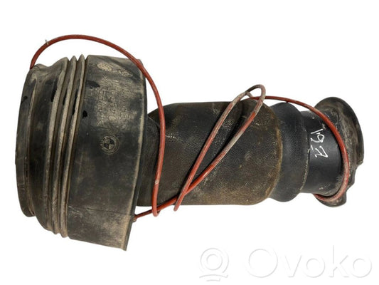 Aizmugurē gaisa spilvens