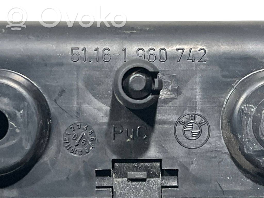 Ashtray (front)