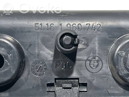 Ashtray (front)