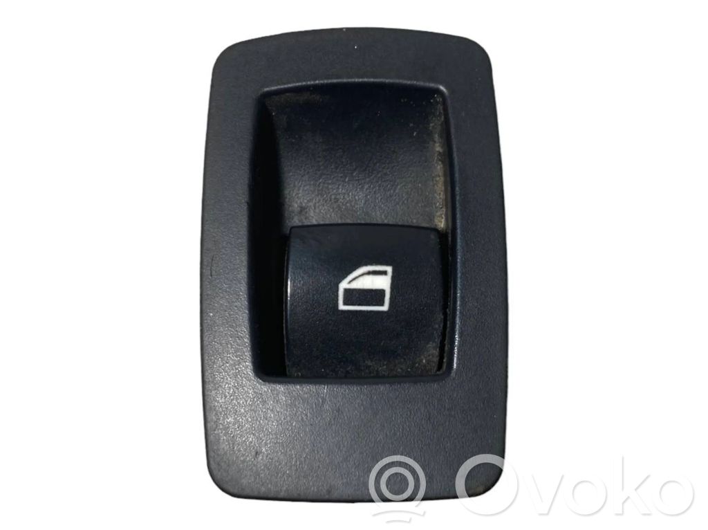 Power window switch