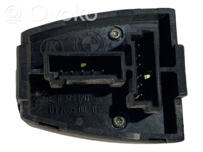 Sānu spoguļu slēdzis