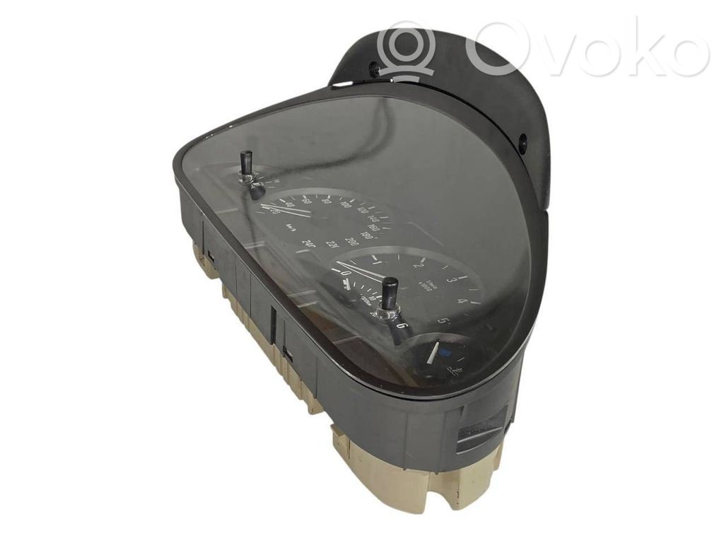 Spidometrs (instrumentu panelī)