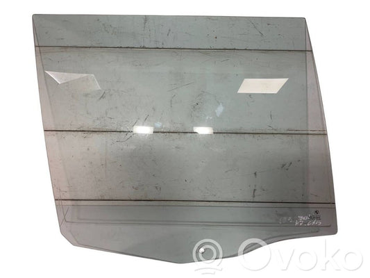 aizmugurējo durvju stikls