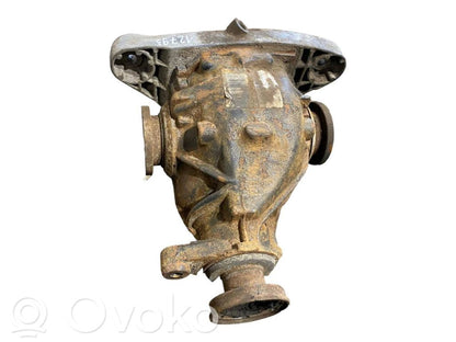 Aizmugurējais reduktors