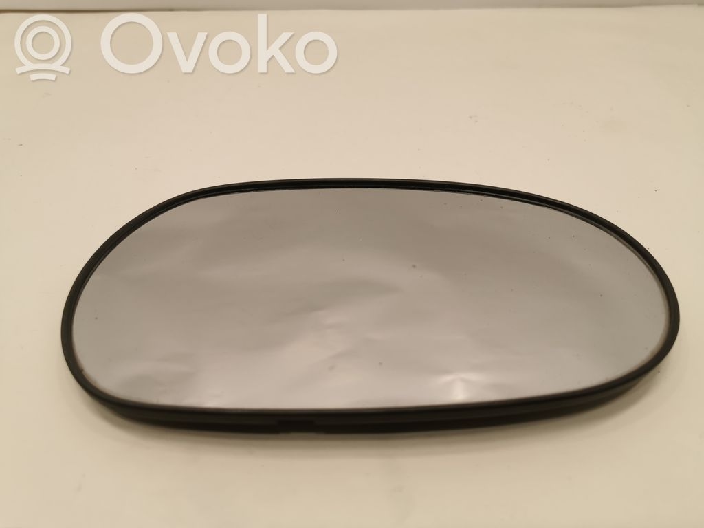 Зеркальное стекло