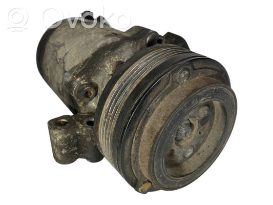 Air conditioner compressor (pump)
