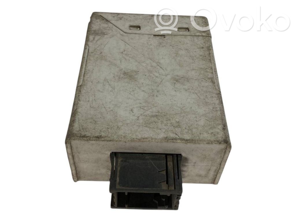 Sānu spoguļa vadības modulis