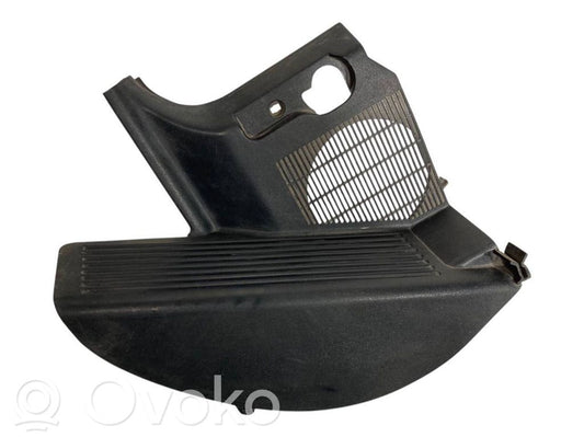 Side decorative trim for the footwell