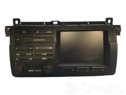 Radio / CD/DVD atskaņotājs / navigācija