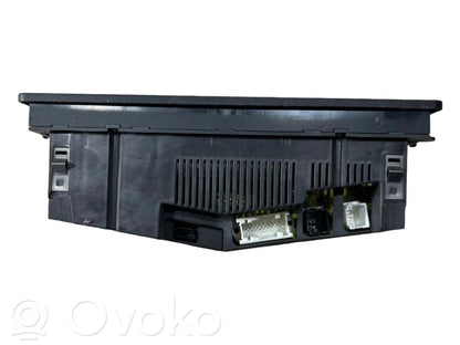 Air conditioning / climate control / interior heating control unit (in the passenger compartment)