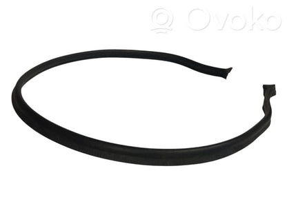 Резиновая накладка (на дверь багажника)