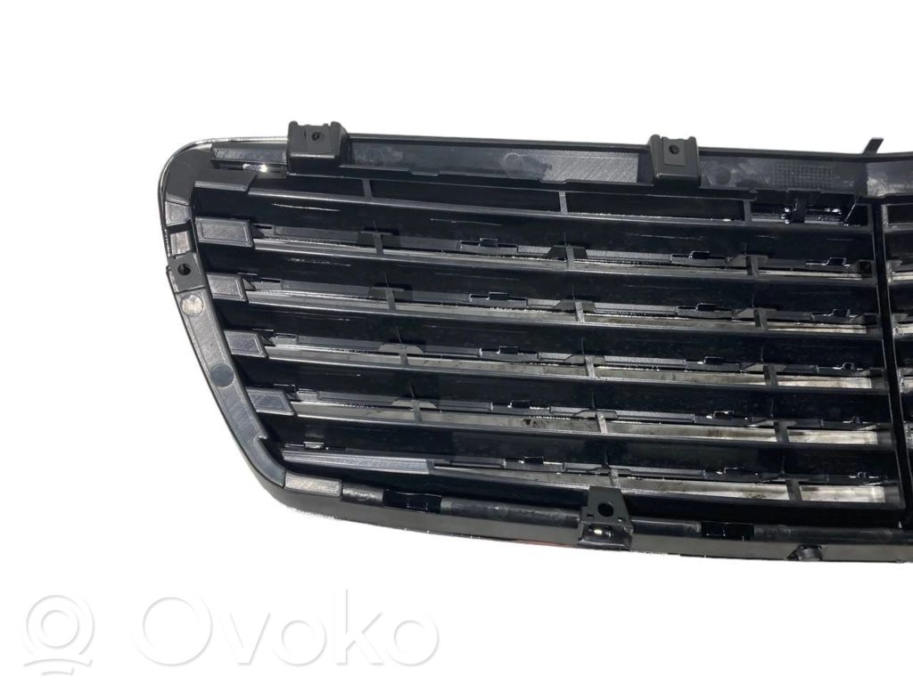 Augšējais režģis