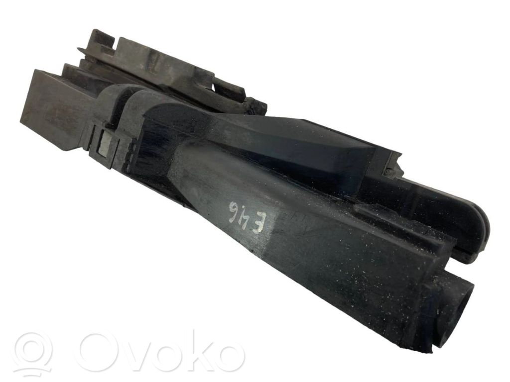 Radiatora (-u) turētājs / kronšteins