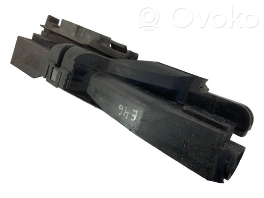 Radiator(s) holder/bracket