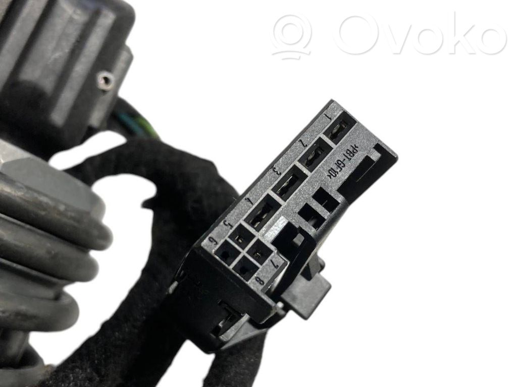 Демпфер багажника