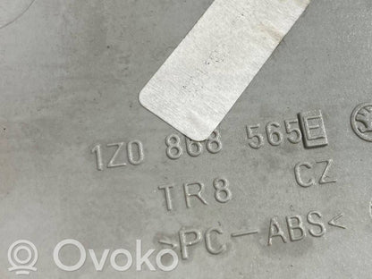 Saulesbriļļu glabāšanas kaste