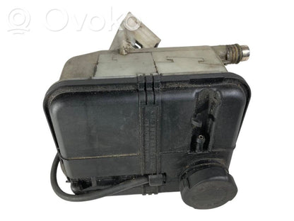 Dzesēšanas šķidruma izplešanās tvertne