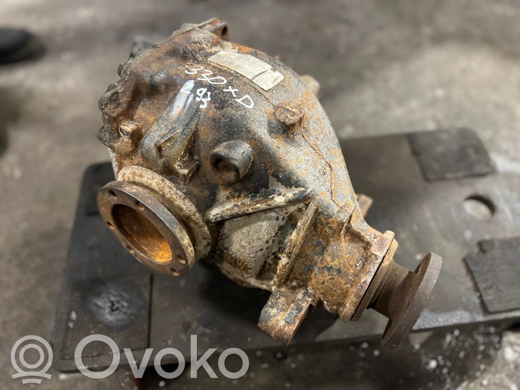 Aizmugurējais reduktors