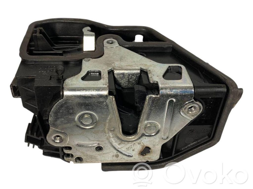 Aizmugurē slēdzene