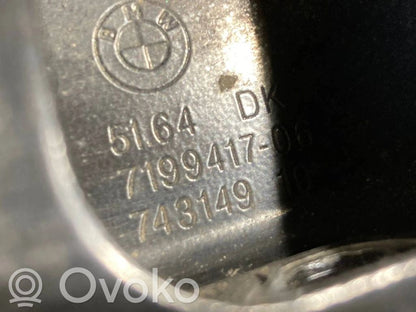 Radiatoru paneļa augšējā daļa (televizors)