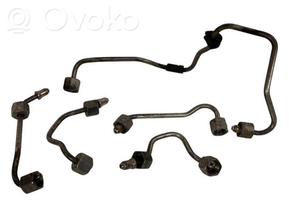 Degvielas caurulīte (-es)