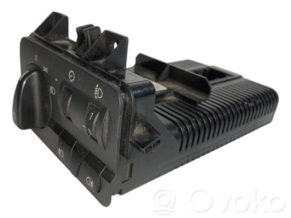 Headlight switch