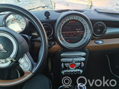 Блок управления кондиционером/климат-контролем/отоплением салона (в салоне)