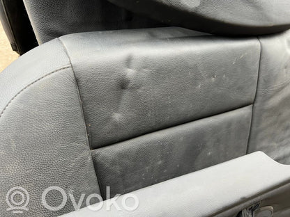 Комплект сидений