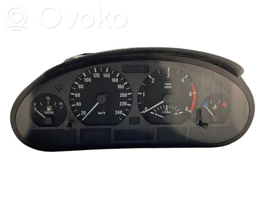 Speedometer (in the instrument panel)