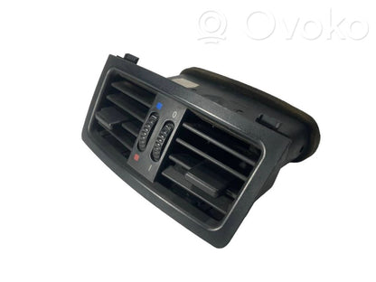 Aizmugurējā gaisa - ventilācijas reste