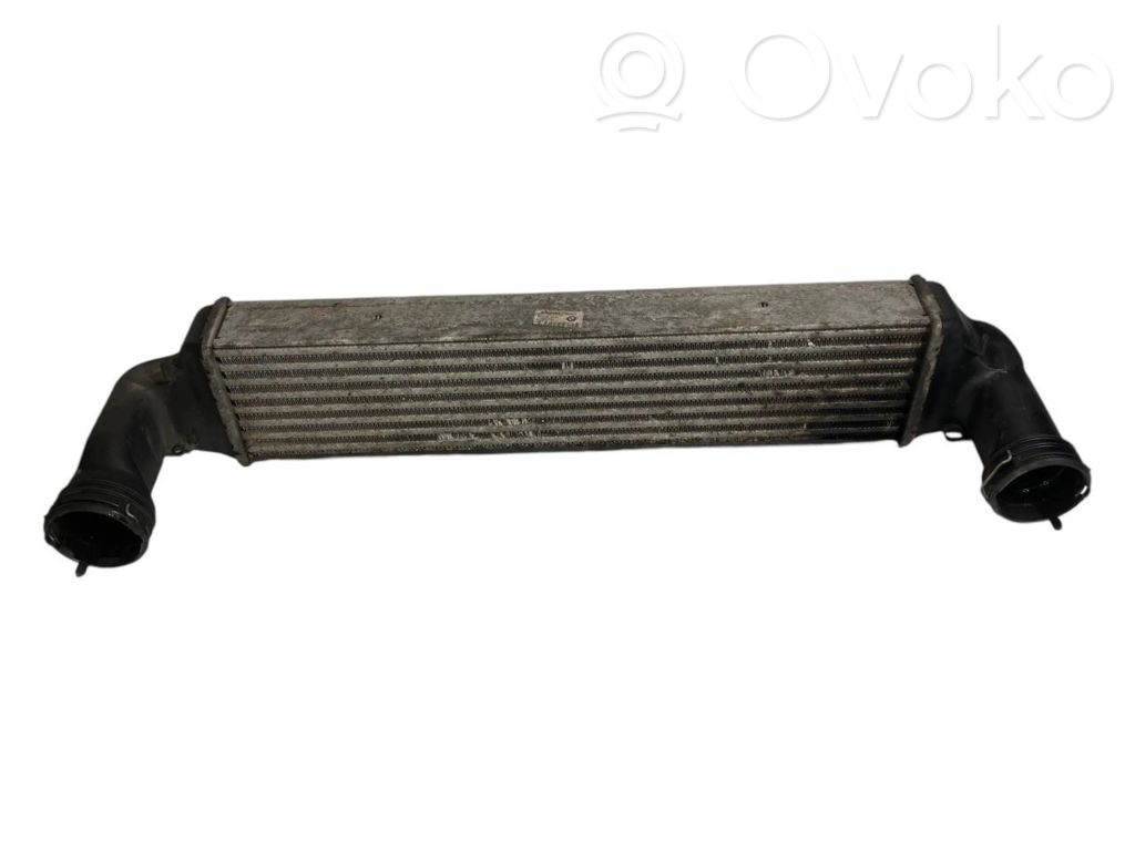 Starpdzesētāja radiators