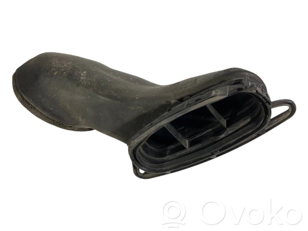 Air intake duct details