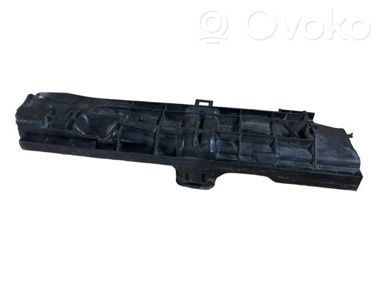 Держатель/кронштейн радиатора(ов)