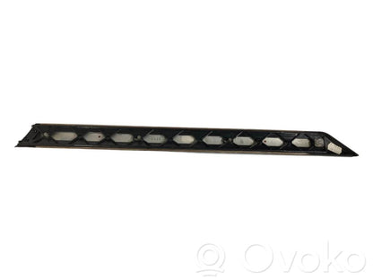 Salona dekoratīvās apdares komplekts