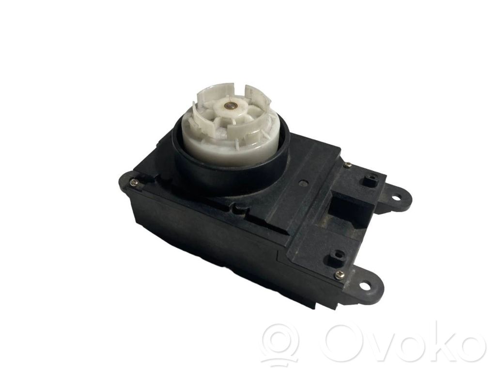 Multimediju kontrolieris