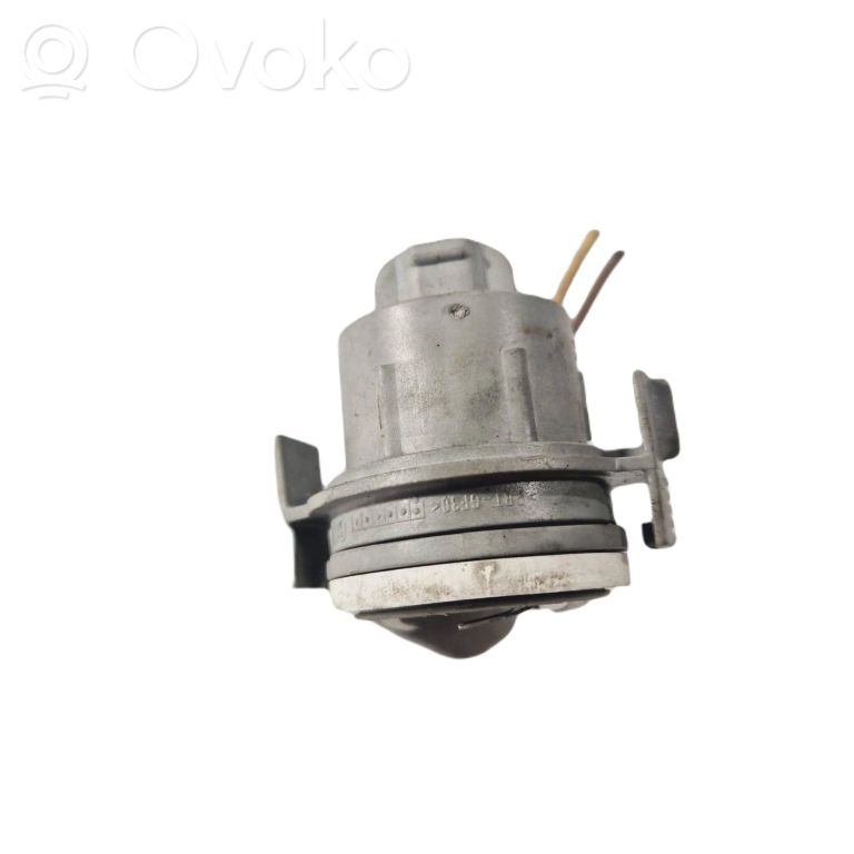 Priekšējā luktura detaļa