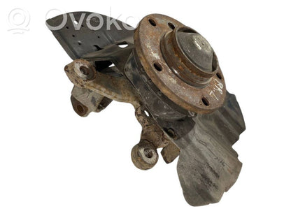 Priekšējā riteņa rumbas vārpstas šarnīrs (stupica, capfa)