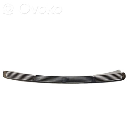 Centrālais gaisa ventilācijas režģis