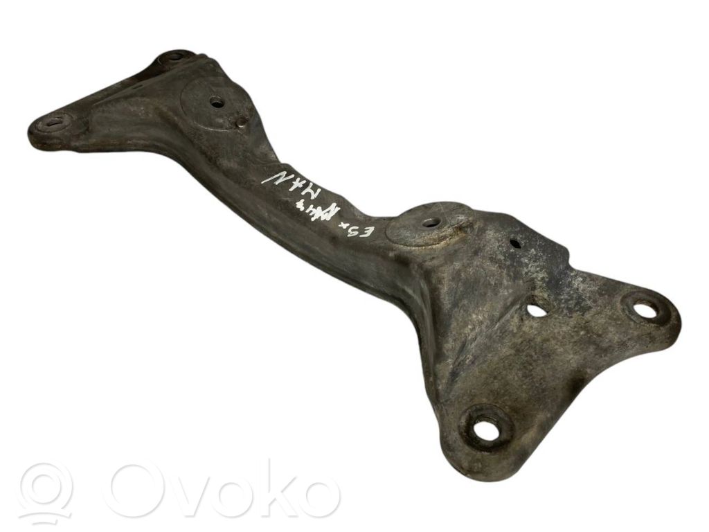 Кронштейн крепления трансмиссии