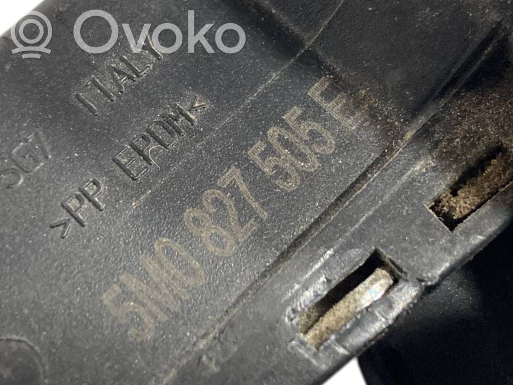 Aizmugurējā pārsega slēdzene