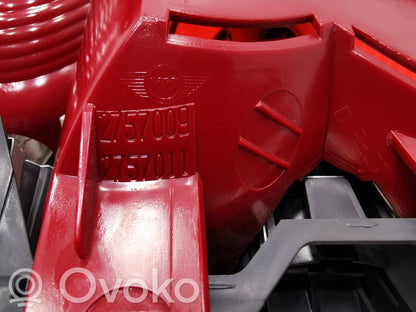 Задний фонарь в кузове