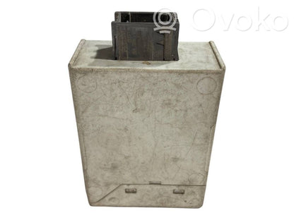 Sānu spoguļa vadības modulis