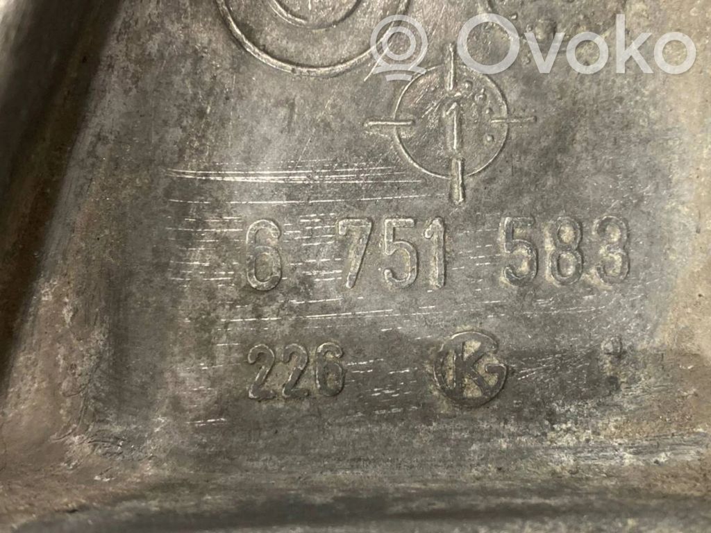 Pārnesumkārbas stiprinājuma kronšteins