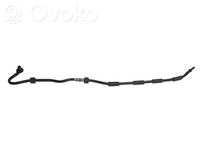 Caurulīte (-es) / šļūtene (-es)