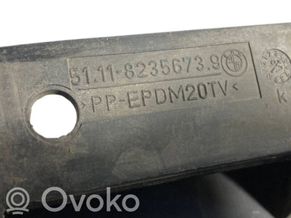 Apakšējais režģis (trīsdaļīgs)