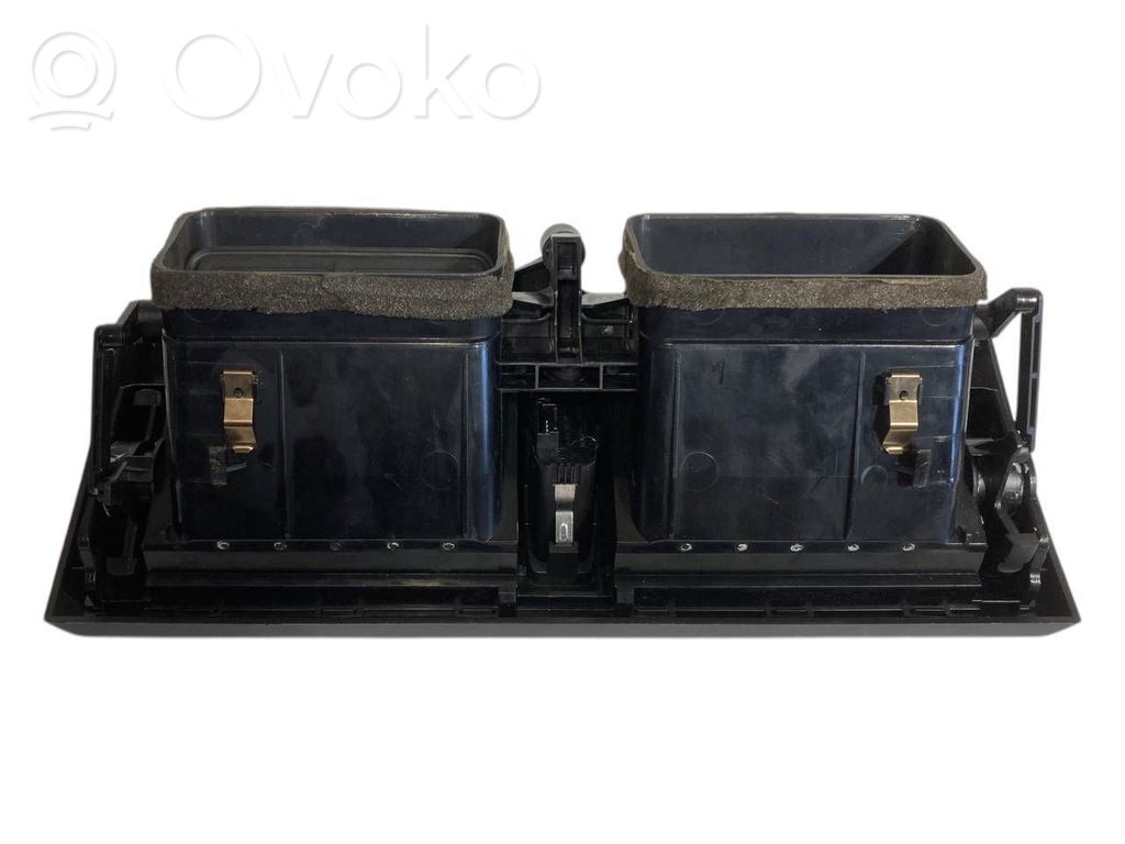 Центральная вентиляционная решетка