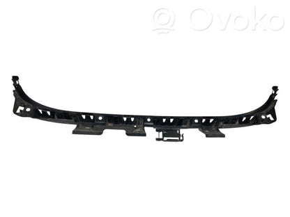 Rear bumper mounting bracket