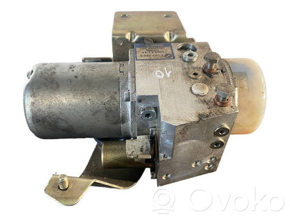 Bagāžnieka pārsega hidraulikas sūknis